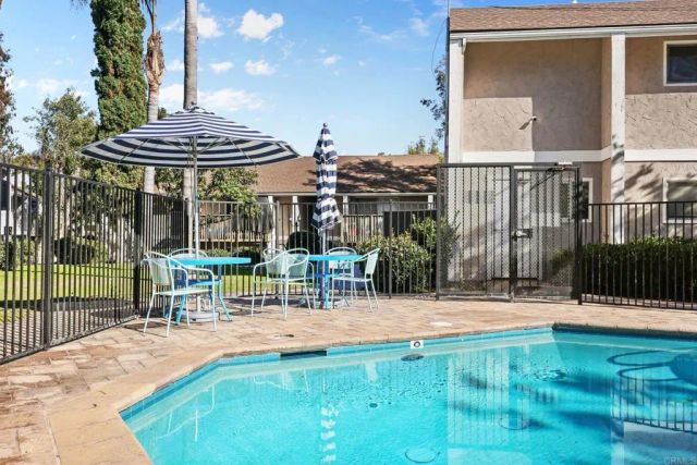 6333 College Grove Way 12103, San Diego, CA 92115