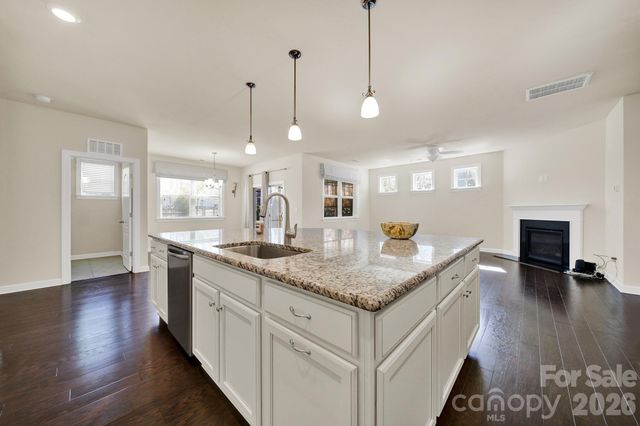 904 Twin Valley Way, Fort Mill, SC 29715