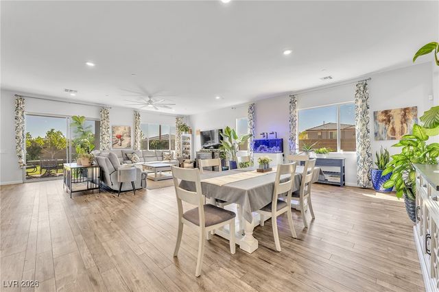 372 American Dipper Street, Las Vegas, NV 89138