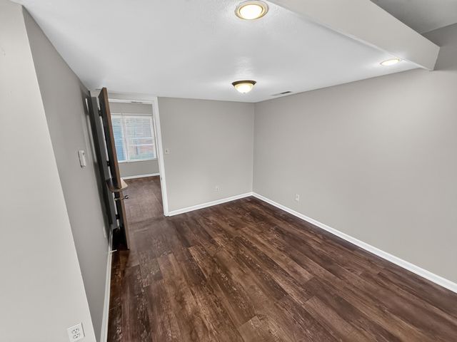 1201 S OLD 63 203, Columbia, MO 65201