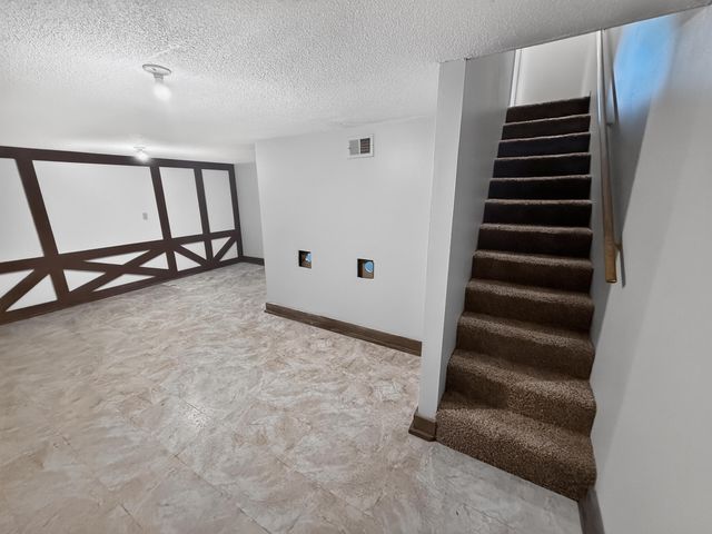1201 S OLD 63 203, Columbia, MO 65201