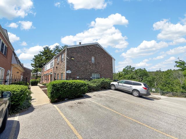 1201 S OLD 63 203, Columbia, MO 65201