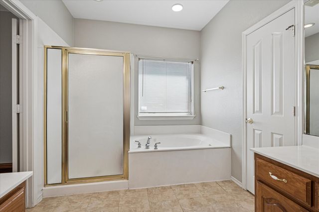 2317 Denham Drive, Arlington, TX 76001