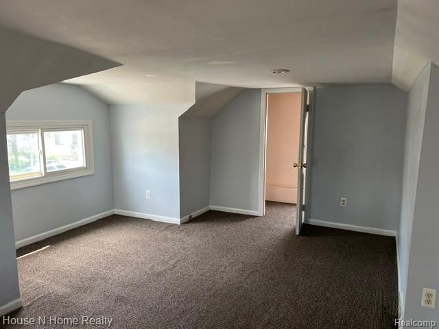 50 W Milton Avenue, Hazel Park, MI 48030