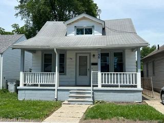 50 W Milton Avenue, Hazel Park, MI 48030
