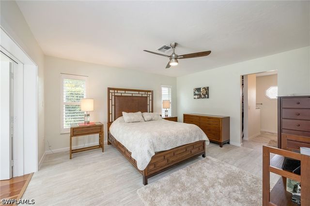 363 Juli Fe DR, Naples, FL 34110