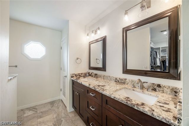 363 Juli Fe DR, Naples, FL 34110