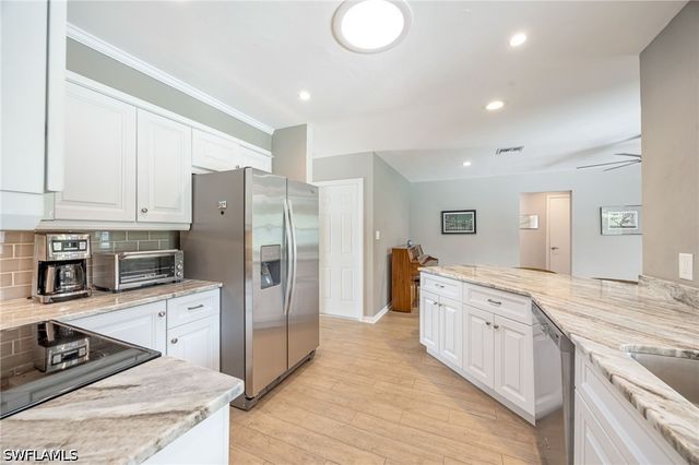 363 Juli Fe DR, Naples, FL 34110