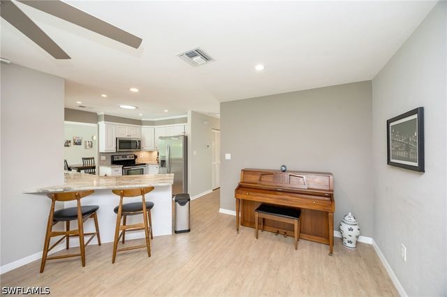 363 Juli Fe DR, Naples, FL 34110