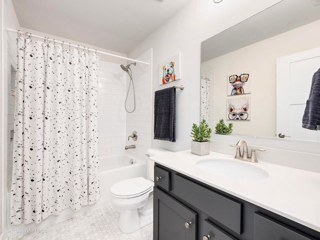 412 Bluff Avenue, La Grange, IL 60525