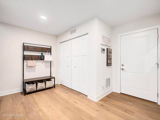 412 Bluff Avenue, La Grange, IL 60525