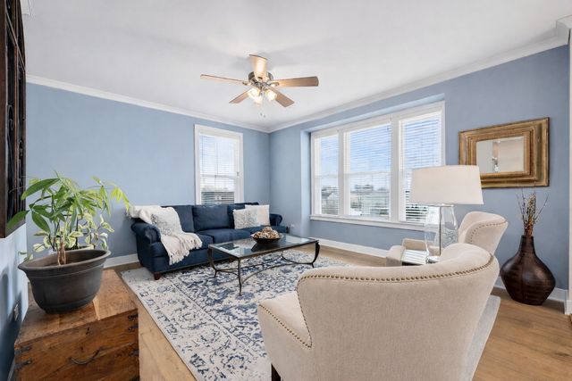 412 Bluff Avenue, La Grange, IL 60525