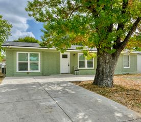 422 Surrels, San Antonio, TX 78228