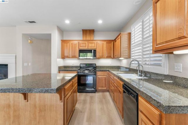 2652 Crescent Way, Discovery Bay, CA 94505