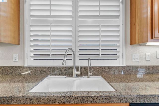 2652 Crescent Way, Discovery Bay, CA 94505