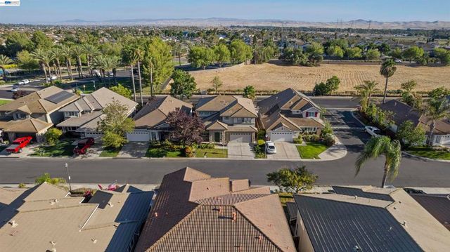 2652 Crescent Way, Discovery Bay, CA 94505