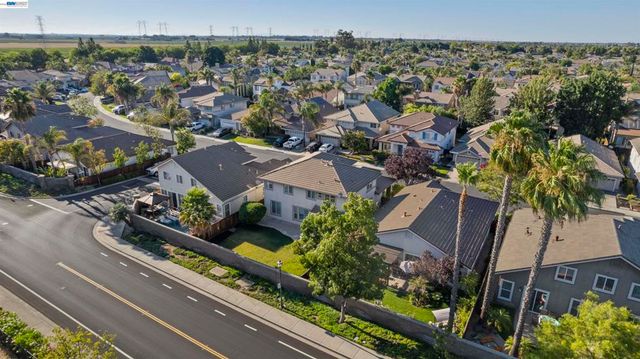 2652 Crescent Way, Discovery Bay, CA 94505