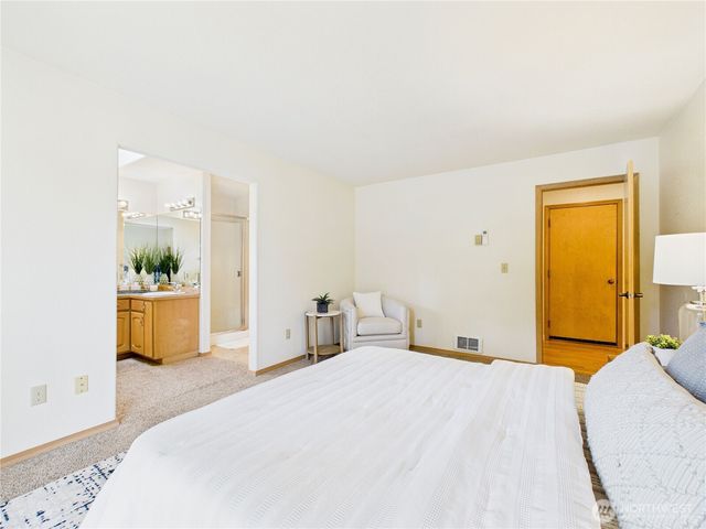 201 Rainier Lane, Port Ludlow, WA 98365