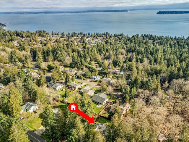 201 Rainier Lane, Port Ludlow, WA 98365