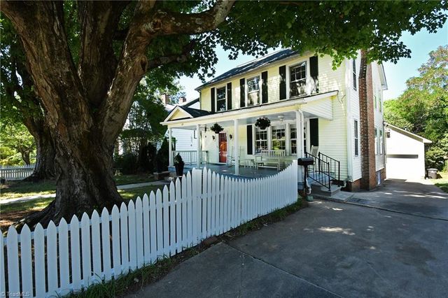 422 Horace Mann Avenue, Winston-salem, NC 27104