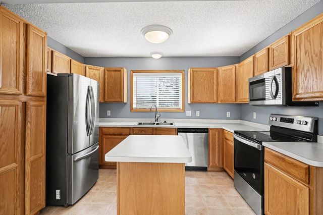 13900 Glendale Trail, Savage, MN 55378