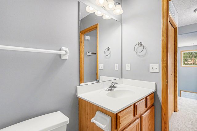 13900 Glendale Trail, Savage, MN 55378