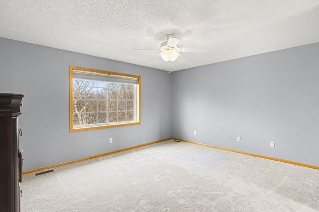 13900 Glendale Trail, Savage, MN 55378