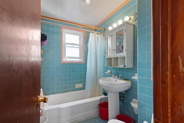 6406 MADISON ST, West New York, NJ 07093