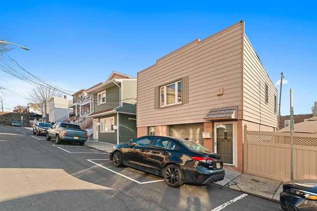 6406 MADISON ST, West New York, NJ 07093