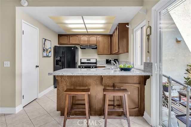 876 Via Mesa Verde, Riverside, CA 92507