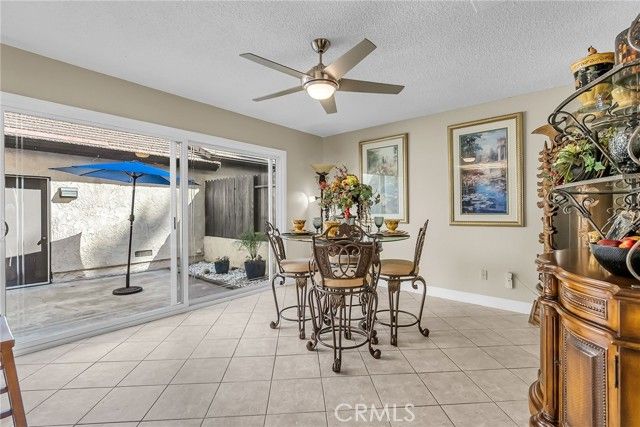 876 Via Mesa Verde, Riverside, CA 92507