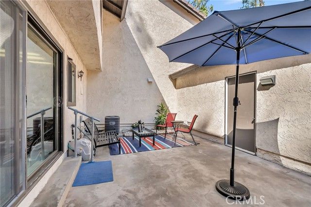 876 Via Mesa Verde, Riverside, CA 92507