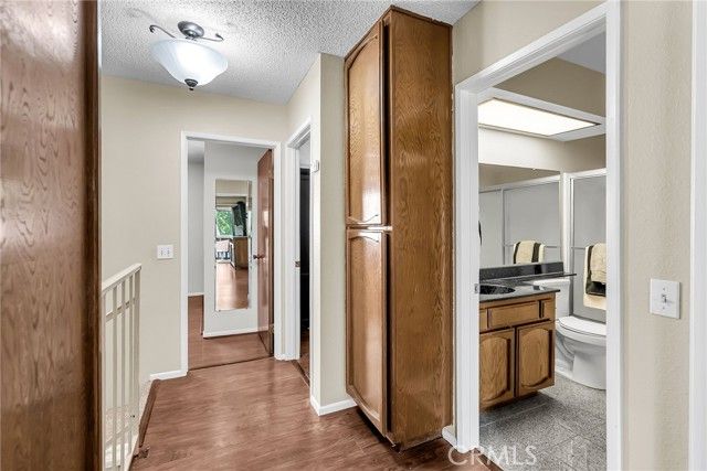 876 Via Mesa Verde, Riverside, CA 92507