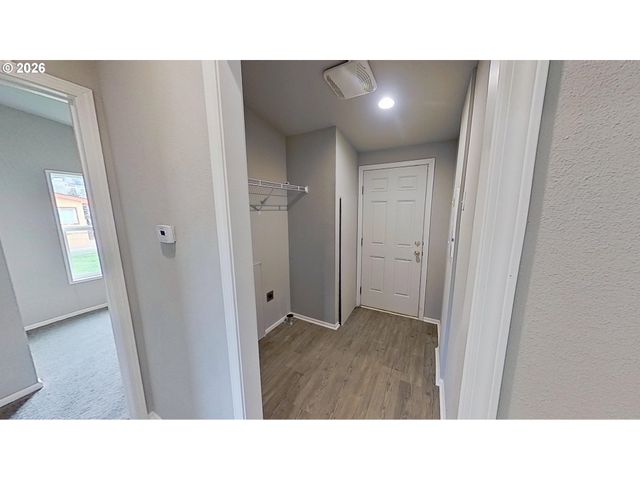 1200 E CENTRAL Ave 80, Sutherlin, OR 97479