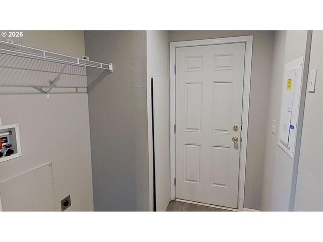 1200 E CENTRAL Ave 80, Sutherlin, OR 97479