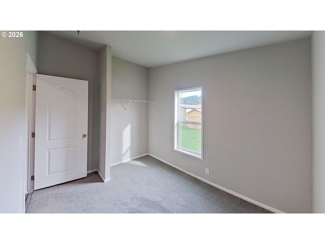 1200 E CENTRAL Ave 80, Sutherlin, OR 97479