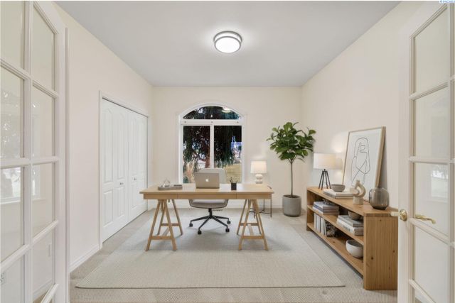 21 Alta Lane, Pasco, WA 99301