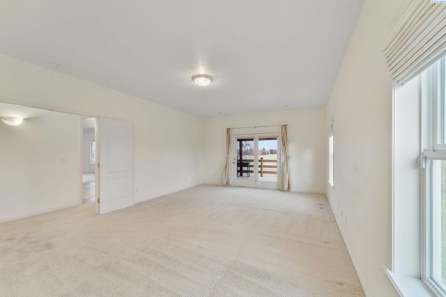 21 Alta Lane, Pasco, WA 99301