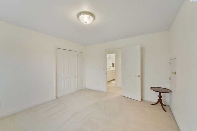 21 Alta Lane, Pasco, WA 99301