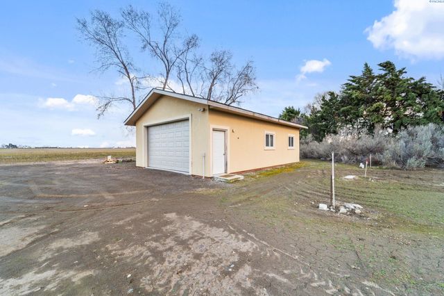 21 Alta Lane, Pasco, WA 99301