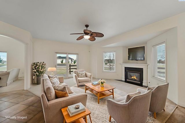 21 Alta Lane, Pasco, WA 99301