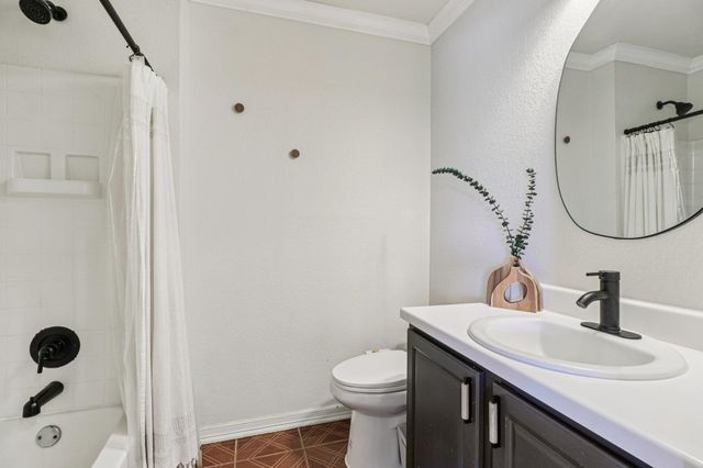 13508 Sierra Wind LN, Elgin, TX 78621