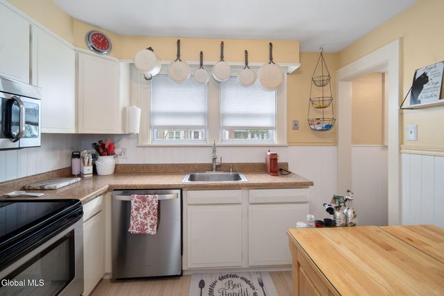 2501 1st Avenue, Rotterdam, NY 12303