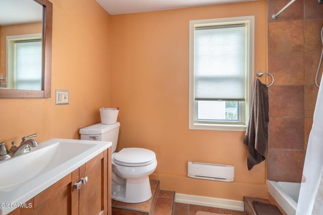 2501 1st Avenue, Rotterdam, NY 12303