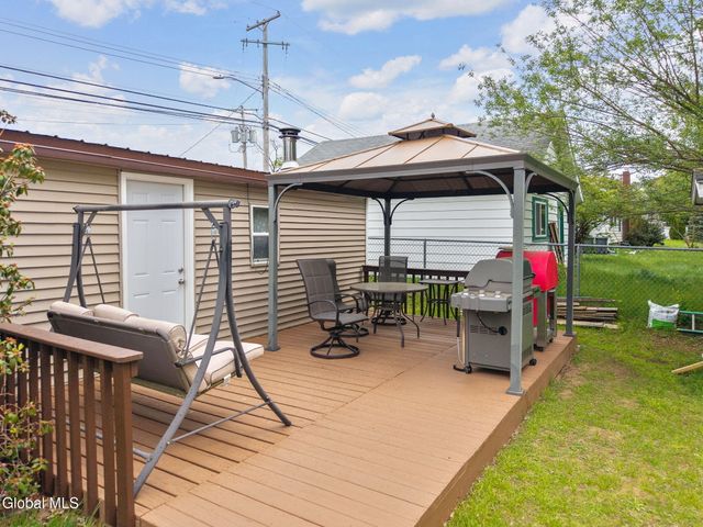 2501 1st Avenue, Rotterdam, NY 12303