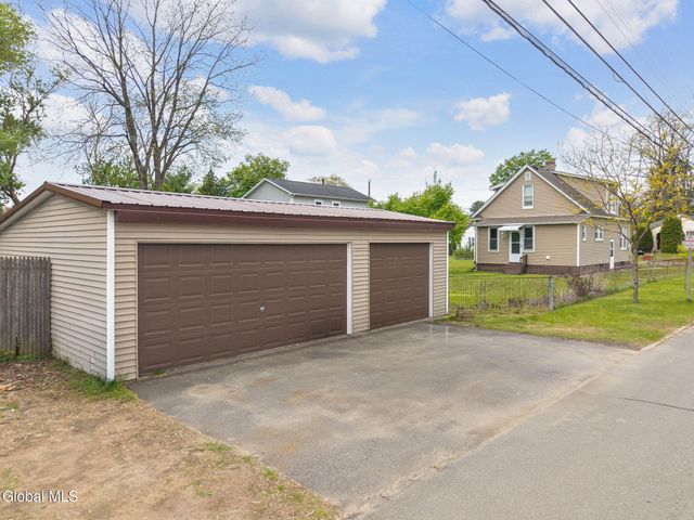 2501 1st Avenue, Rotterdam, NY 12303