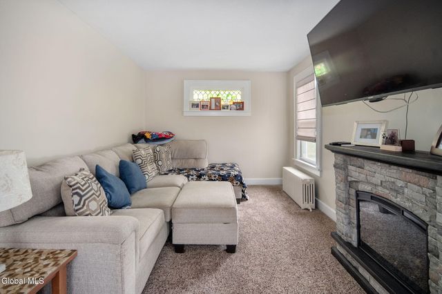 2501 1st Avenue, Rotterdam, NY 12303