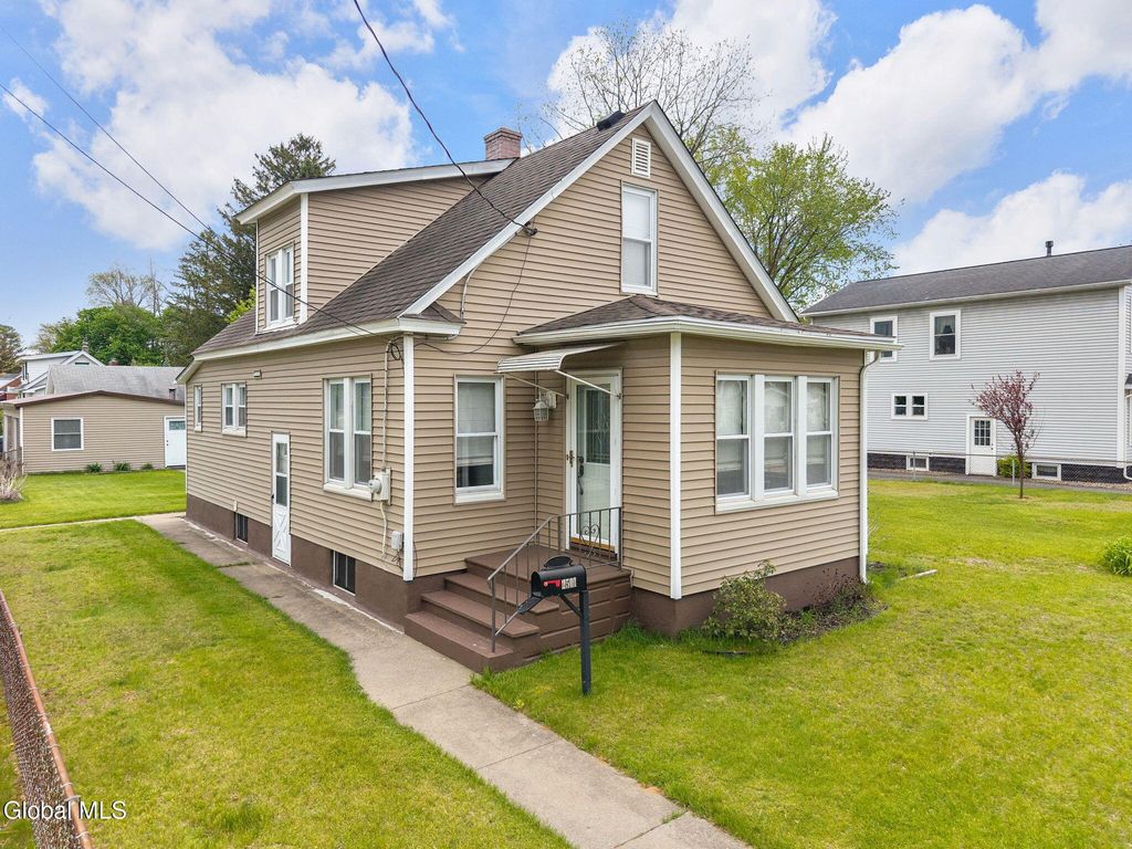 2501 1st Avenue, Rotterdam, NY 12303