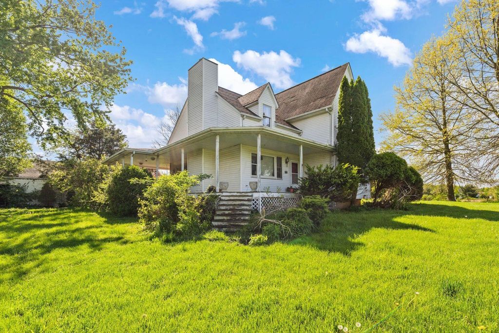 2920 Burnside Road NW, Johnstown, OH 43031