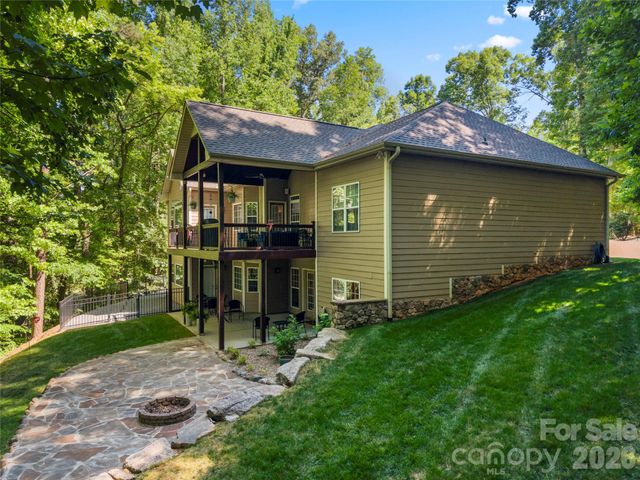 686 White Oaks Road, Mooresville, NC 28115
